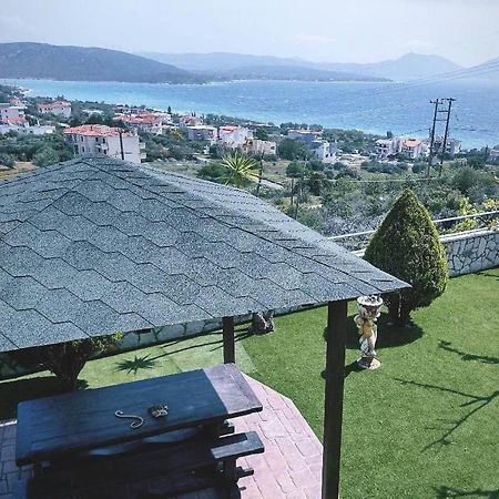 Villa Christine - Maisonettes With Fireplace Aliveri Bagian luar foto