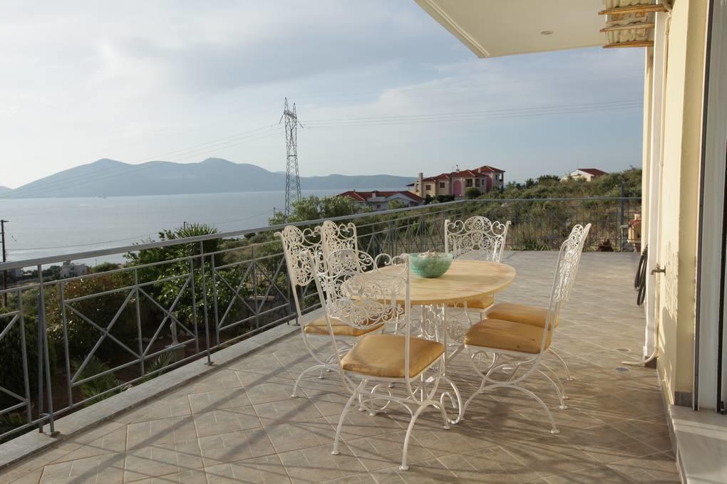 Villa Christine - Maisonettes With Fireplace Aliveri Bagian luar foto